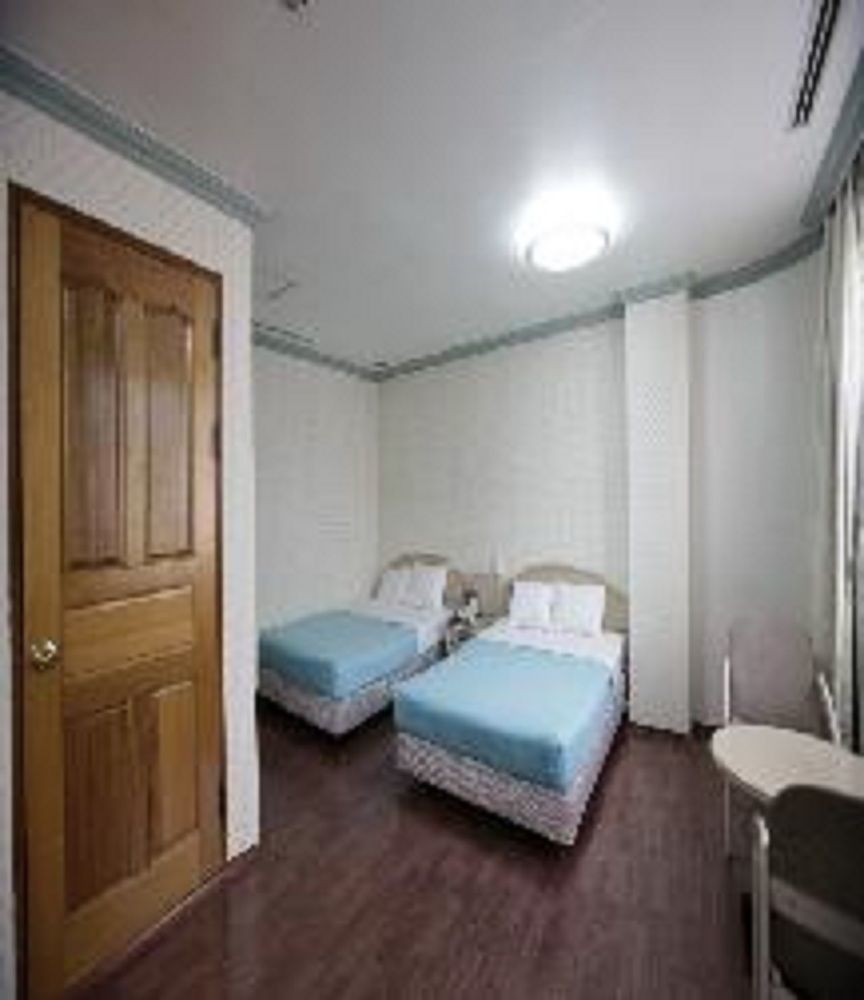 Geoje Tourist Hotel מראה חיצוני תמונה