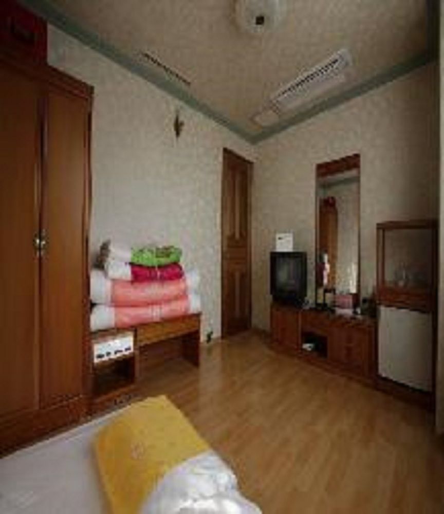 Geoje Tourist Hotel מראה חיצוני תמונה
